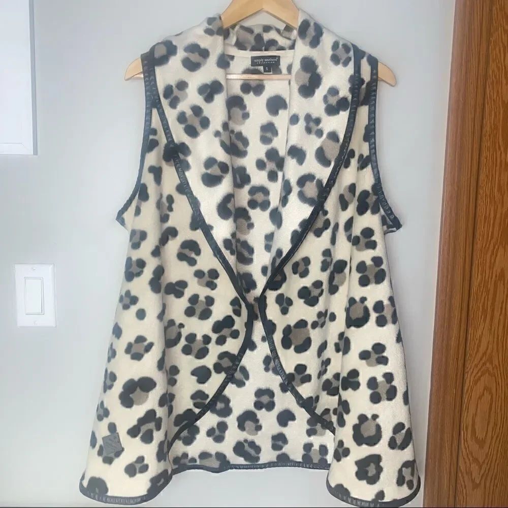 Simply southern leopard vest